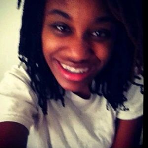 Meet your Posher, Dejanaye